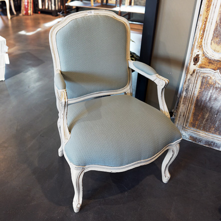 크레탈 체어<br>>>배송비 별도 문의