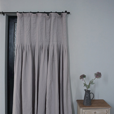 Linen pin curtain